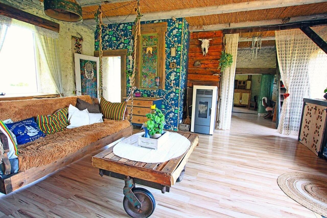 Lyuganuse B&B Rando & Kaerdi Juures Oue מראה חיצוני תמונה